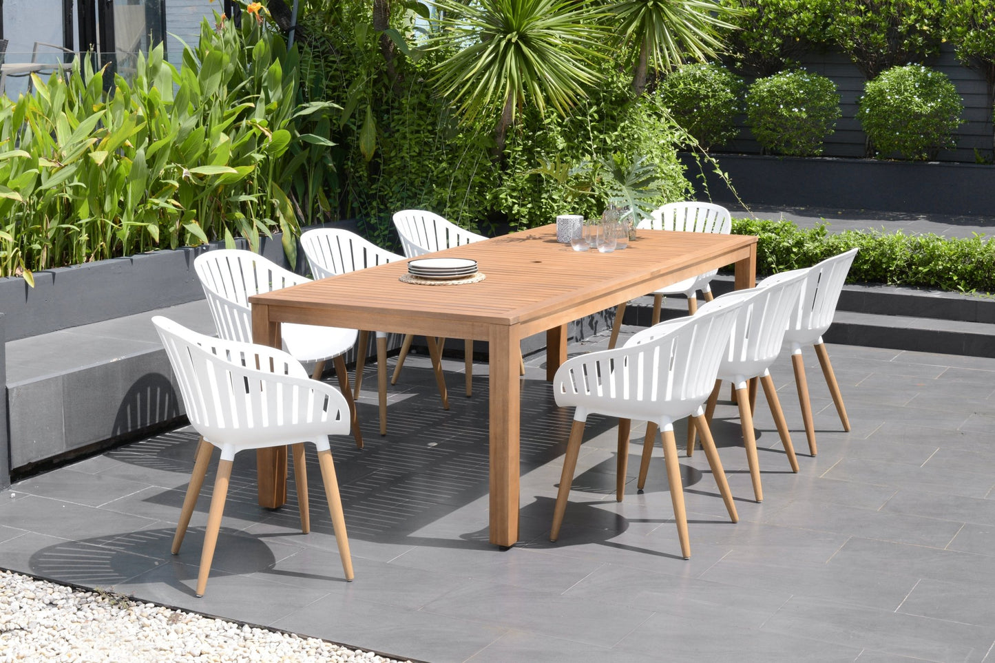 Comedor de Exterior Mykonos con 8 Sillas de Madera con Acabado de Teca
